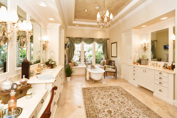 istock Luxury custom bathroom with claw foot tub 160788964