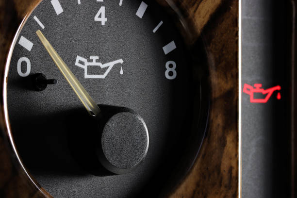 istock oil pressure gauge 1607920470
