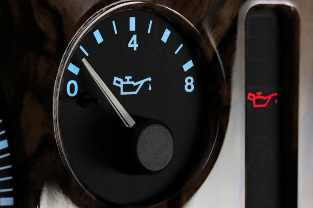 istock oil pressure gauge 1607921036