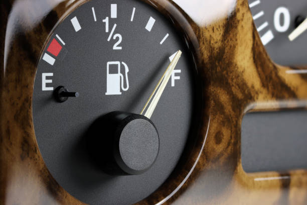 istock fuel gauge - full 1607930522