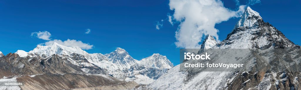 Mt 에버레스트 인공눈 산악 야생지대 파노라마 히말라야 네팔 - 로열티 프리 겨울 스톡 사진