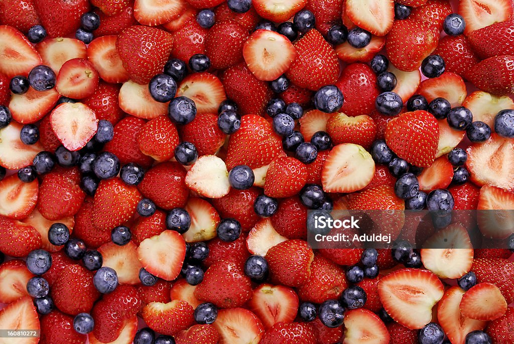 Erdbeeren und Heidelbeeren - Lizenzfrei Amerikanische Heidelbeere Stock-Foto