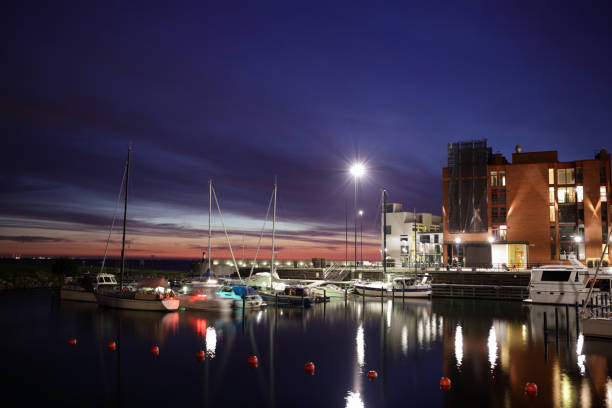 istock Vastra Hamnen Marina at night 160820398