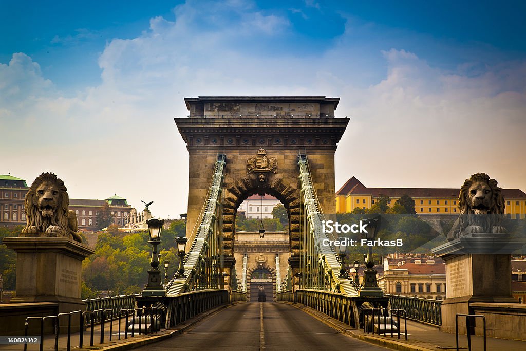 Цепной мост через реку Дунай в Будапеште, Венгрия - Стоковые фото Цепной мост Сечени роялти-фри