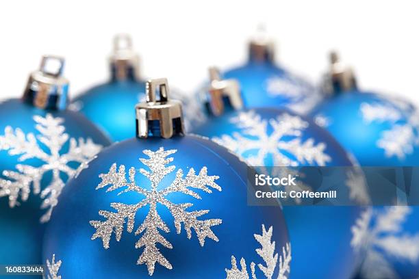 Bolas De Natal - Fotografias de stock e mais imagens de Bola de Árvore de Natal - Bola de Árvore de Natal, Floco de Neve, Padrão