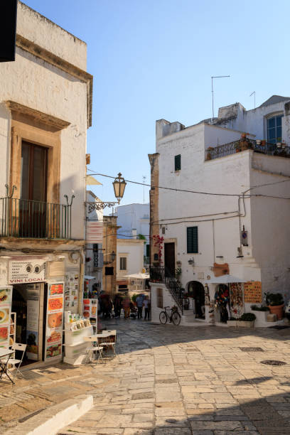 istock Street in Ostuni, Puglia 1608544297