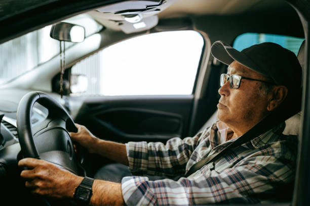 istock Side view of a senior driver on the road 1608585880