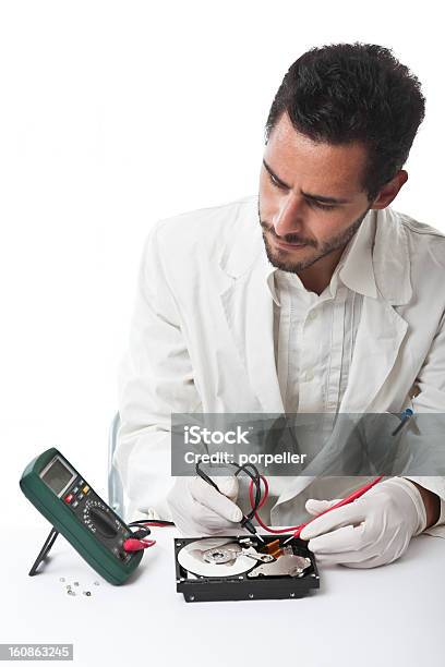 Hdd De Pruebas Foto de stock y más banco de imágenes de Amperaje - Amperaje, Cable, Calibración