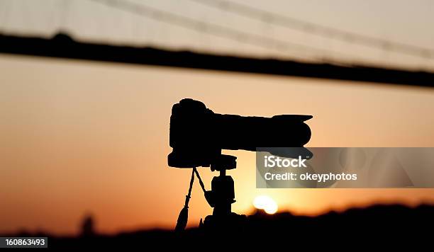 Most Bosforski I Kamery Zachód Słońca - zdjęcia stockowe i więcej obrazów Aparat cyfrowy - Aparat cyfrowy, Aparat fotograficzny, Architektura