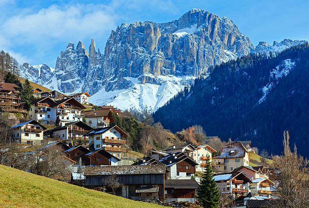 istock Mountain Tiers village (Italy) 160879314