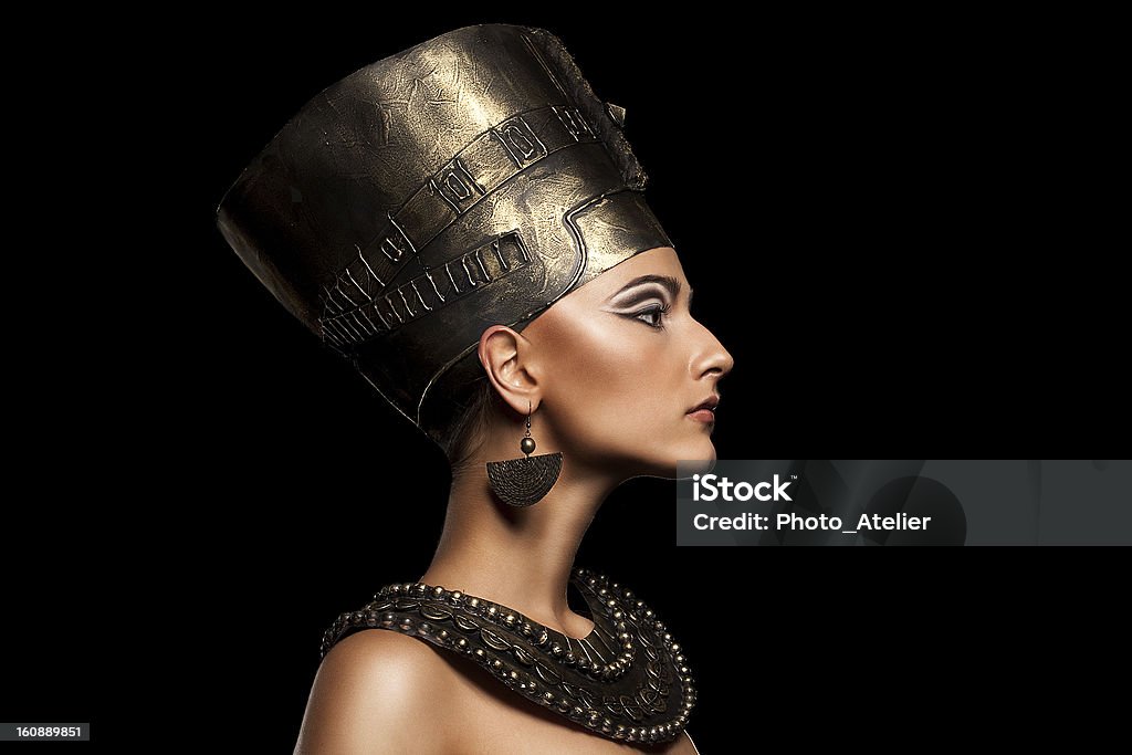 Piękna Dziewczyna wygląda jak nefertiti - Zbiór zdjęć royalty-free (Egipt)
