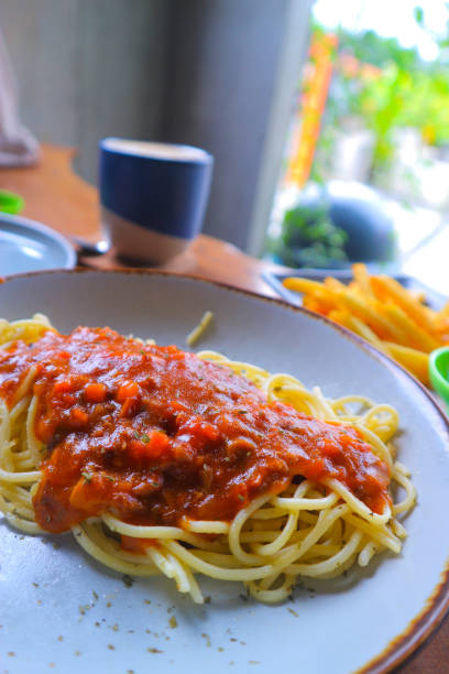 istock Spaghetti with tomato sauce on the plate 1608957805