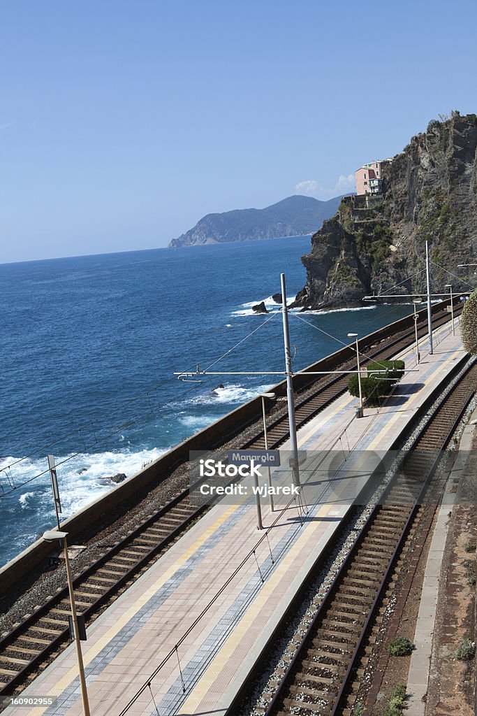 Stazione ferroviaria di Manarola - Foto stock royalty-free di Acqua