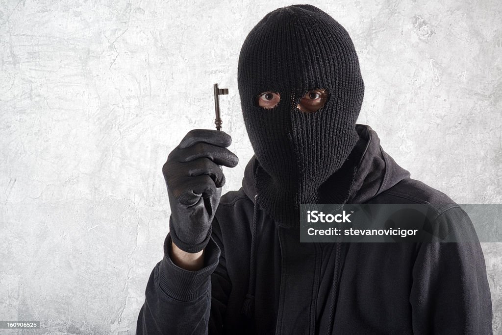 Охранная с ключ - Стоковые фото Балаклава роялти-фри