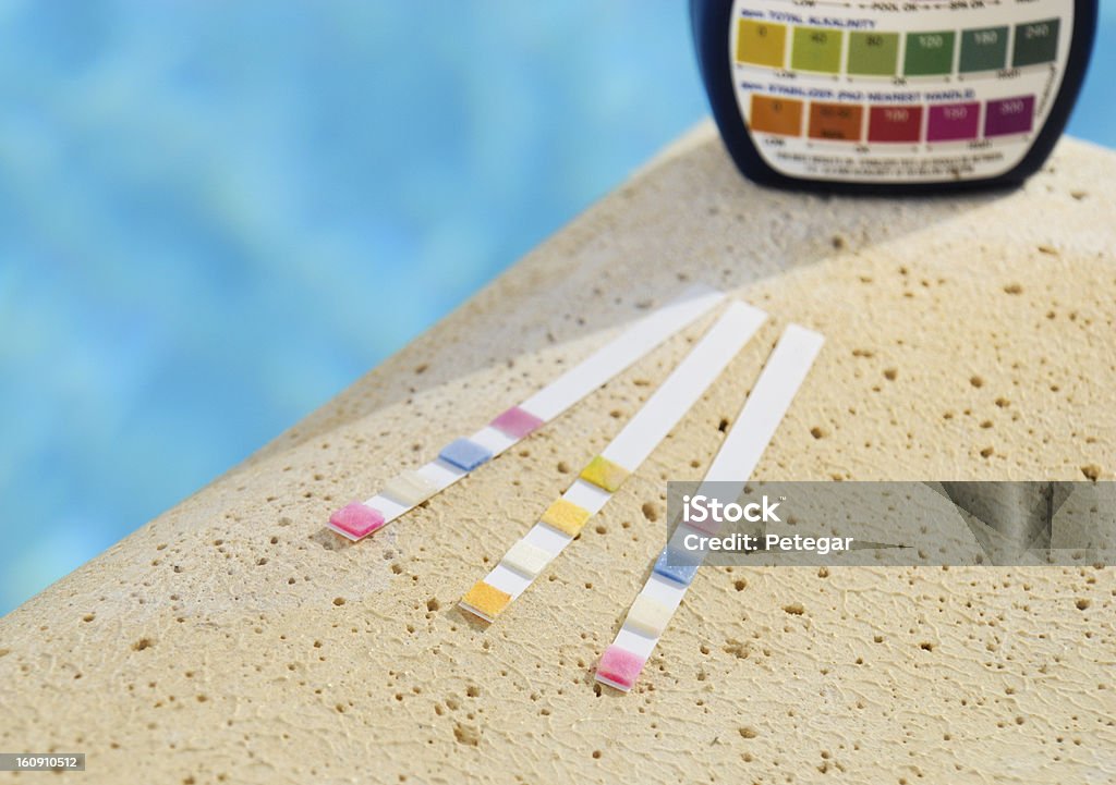 Swimmingpool-Tests Streifen - Lizenzfrei Schwimmbecken Stock-Foto