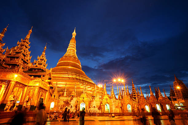 istock Shwedagon Pagoda at night 160918774