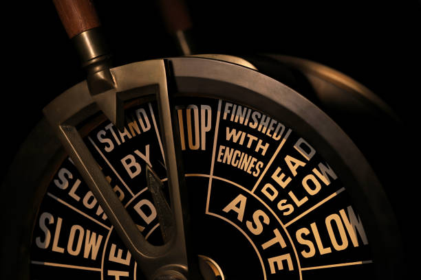 telégrafo da ordem do motor na posição stand by - ship wheelhouse - fotografias e filmes do acervo