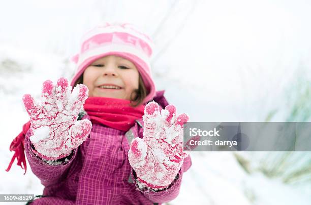 Foto de O Inverno e mais fotos de stock de 4-5 Anos - 4-5 Anos, 6-7 Anos, Colorido