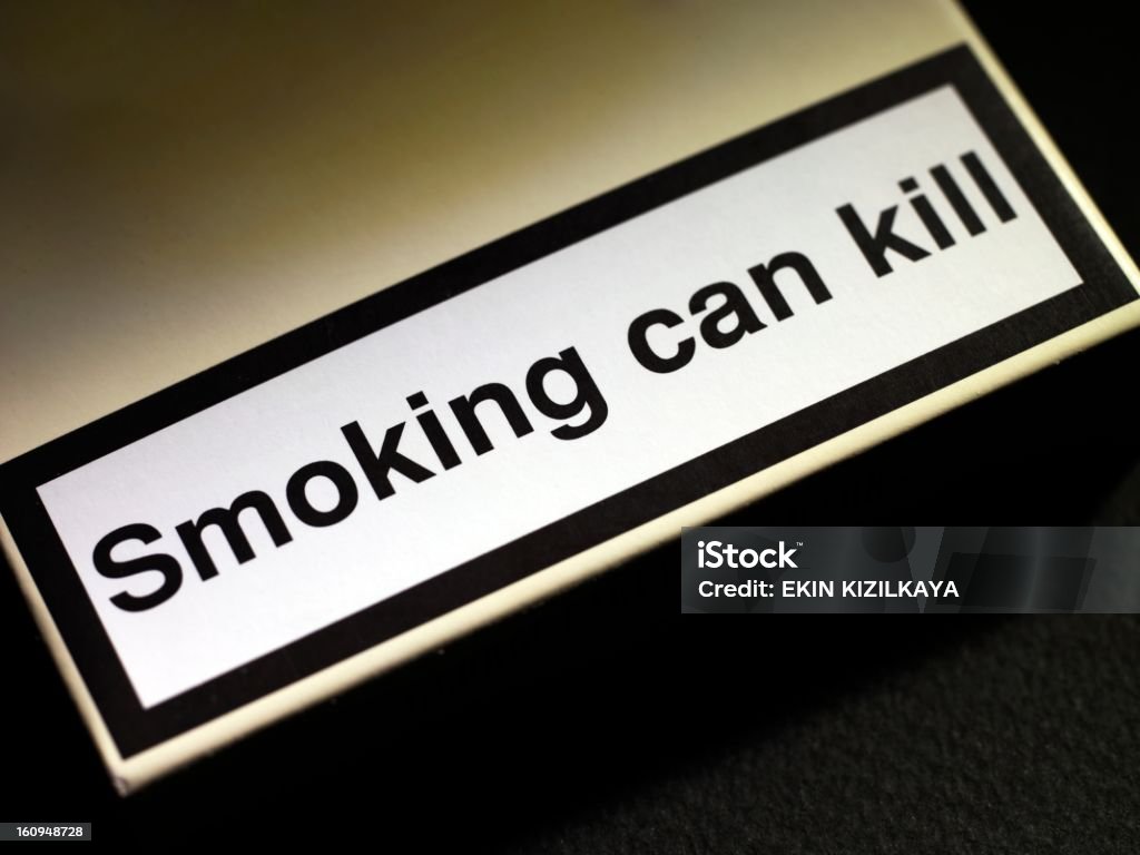 Il peut tuer - Photo de Cigarette libre de droits