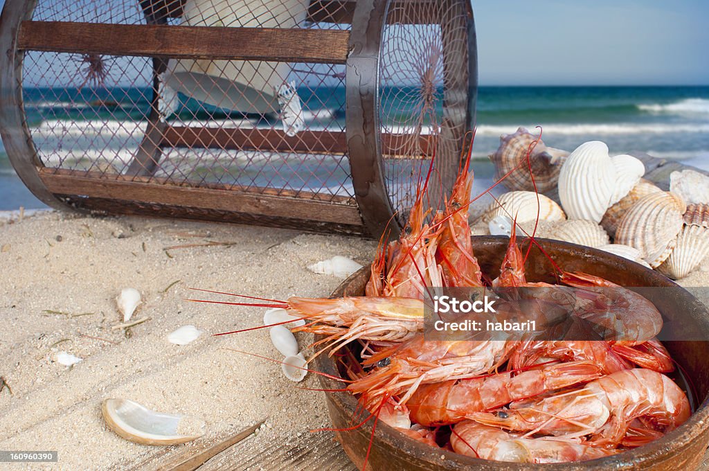 Feesh camarões na praia - Foto de stock de Alimentação Saudável royalty-free