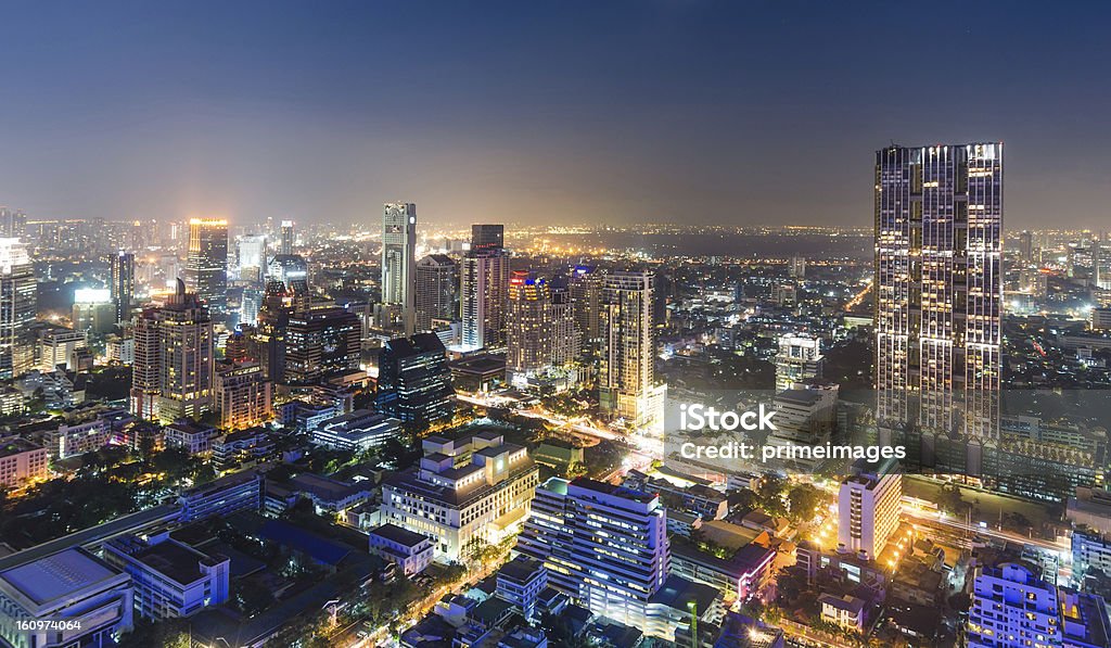 Vista aérea vista da cidade na Ásia - Foto de stock de Noite royalty-free