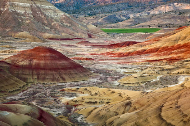 istock View of Painted Hills in Oregon 160991999