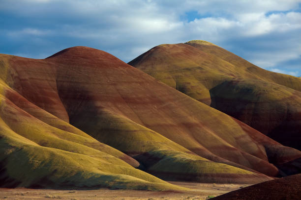 istock View of Painted Hills in Oregon 160992012