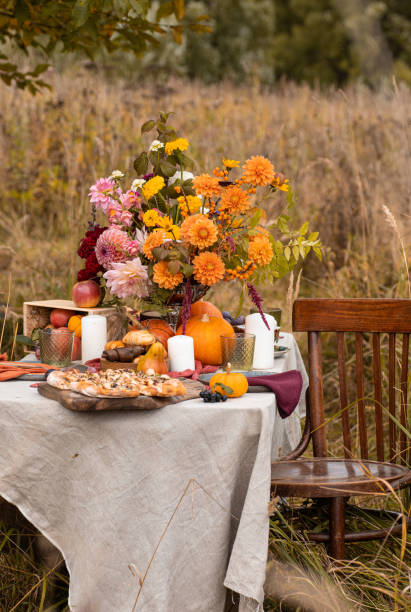 istock People Celebrating Thanksgiving Holiday Tradition Concept 1610330692