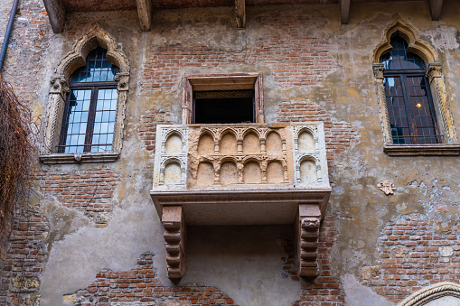 Courtyard and balcony of the Juliet's house from \