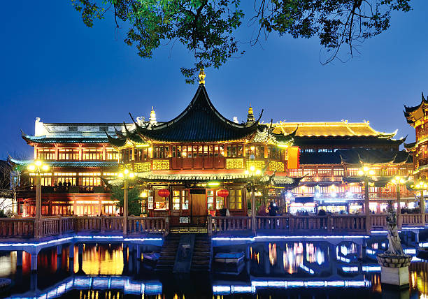 istock Ancient Chinese Yu Yuan Garden at night 161056949