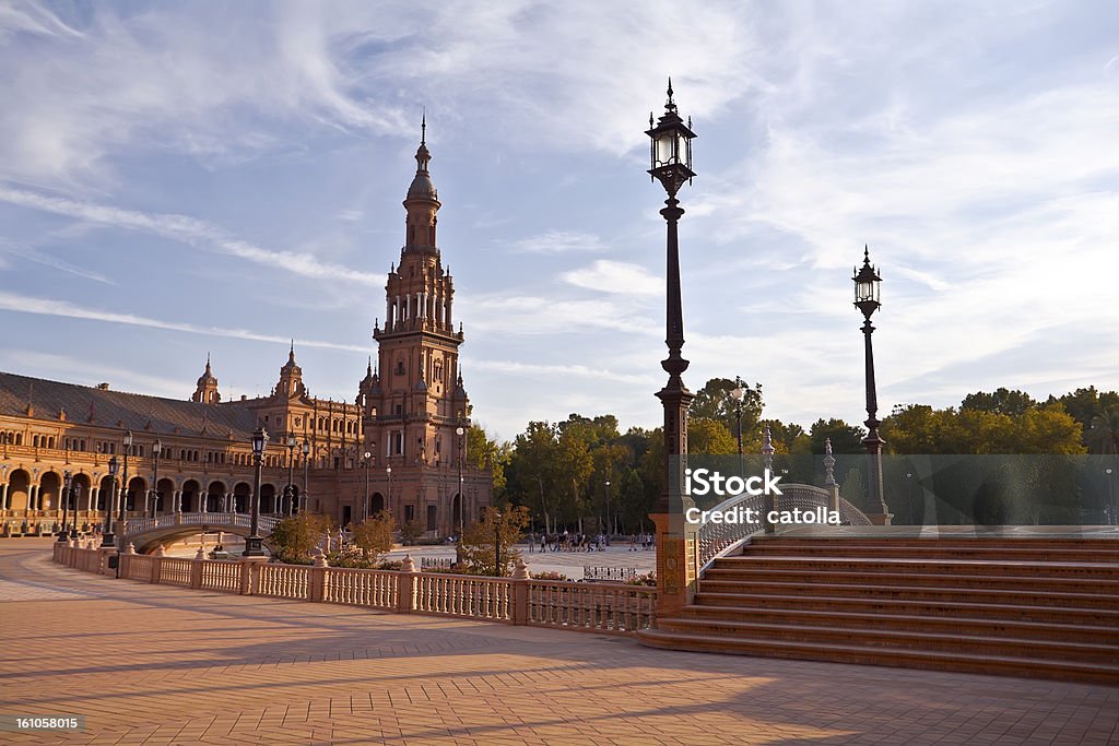 Plaza de Espana, em Sevilha ao pôr-do-sol - Foto de stock de Andaluzia royalty-free