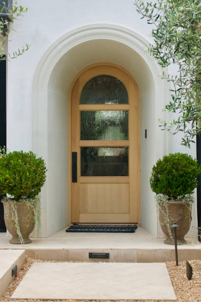 istock Elegant front door and garden courtyard 1610667352