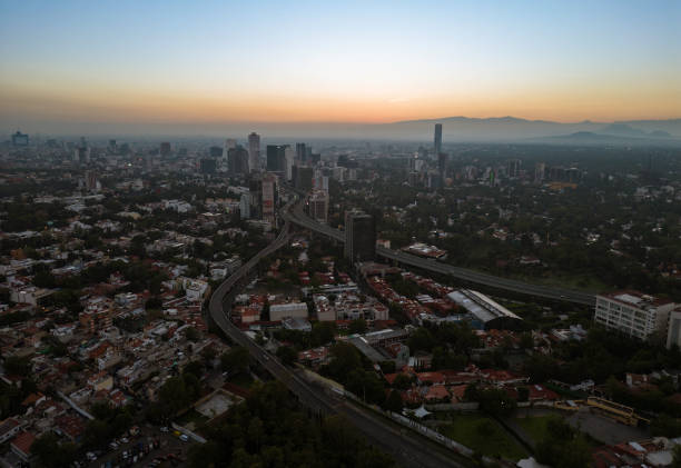 istock Cityscape at dawn, Mexico City 1610704908