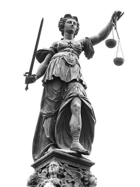 estatua de justicia (justitia) - iustitia fotografías e imágenes de stock