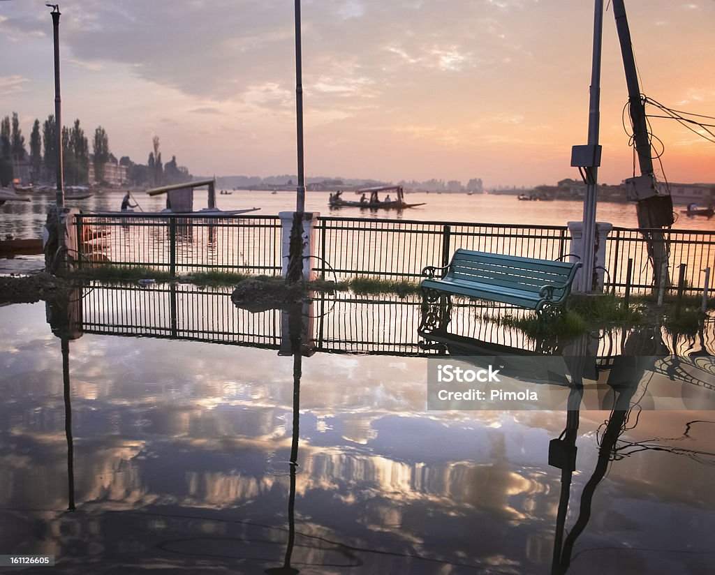 Lago Dal, Srinagar - Foto de stock de Agua libre de derechos