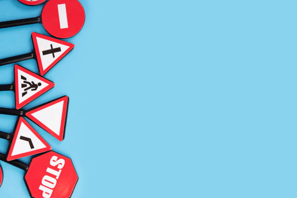 istock road signs for driver education, Road rules, driving exam materials 1611555471