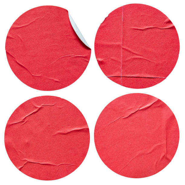 istock Red circle paper stickers 1611973060