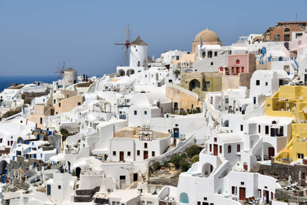 istock Oia village, Santorini, Greece 1612750147