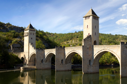 Europe, France, Midi Pyrenees, Lot, Cahors, the historic Pont Valentre fortified bridge across the River Lot