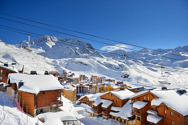 Val Thorens View over Val Thorens in the Trois Vallees skiing area in the French Savoie region. ski lift photos stock pictures, royalty-free photos & images