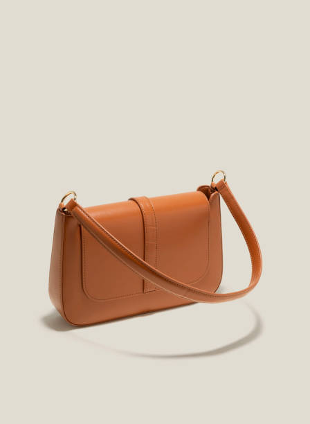 istock fashion female handbag 1613352980