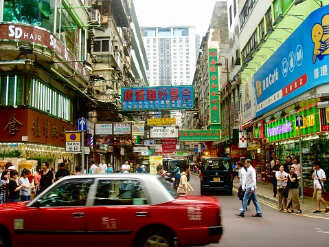 A morning wandering the streets of Hong Kong, where I fell in love with the hustle and bustle of the city and the structure of the developing city.