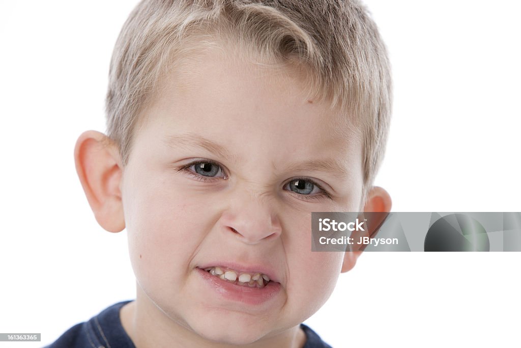 Real Personen: Europäischer Abstammung kleine Junge wütend frustrierter Ausdruck Nahaufnahme Portrait - Lizenzfrei 4-5 Jahre Stock-Foto