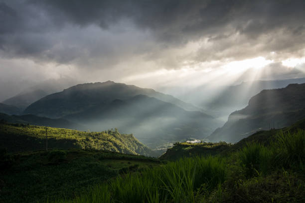 istock Mountain scenery in Northern Vietnam 1613786919