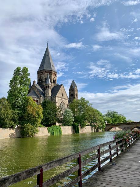 istock View of the Moselle river and temple 1613870235