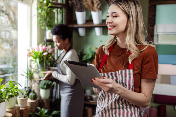istock Starting a flower shop business 1614371933