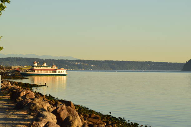 istock Steamboat Dock In The Bay During Sunrise 1614384333