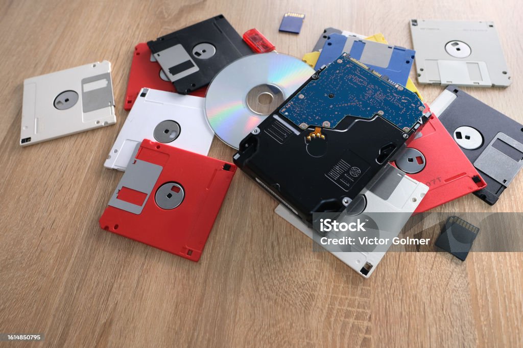 Computer Storage 90s Vintage Retro Electronic Data Storage Devices From The 80s 90s Cd Disk ...