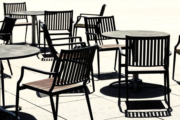 istock Cafe terrace at midday when no one is there 1614874947