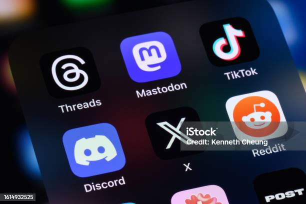 Aplikasi Jejaring Sosial Threads Mastodon Tiktok Discord X Reddit Dan Post Foto Stok - Unduh Gambar Sekarang